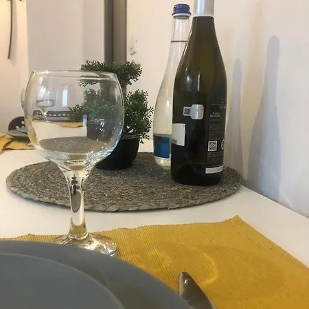 Oancea Butoaie - Decomandat Cu 2 Dormitoare *